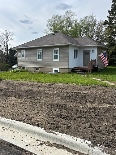 200 N Main St Photo 1