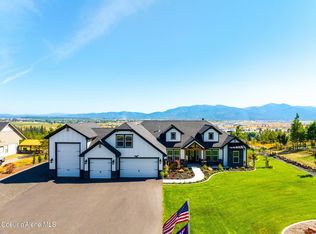 18561 W Palomar Dr, Hauser, ID 83854