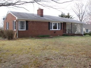 467 Crymes Orchard Rd, Keysville, VA 23947