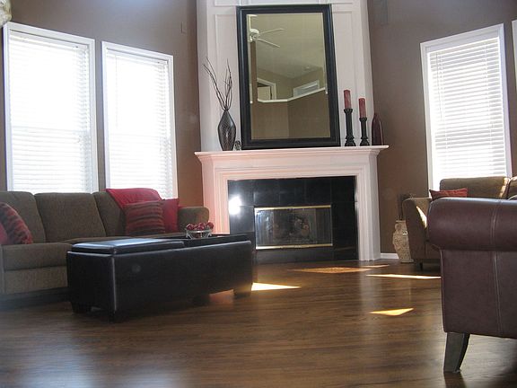 Main Floor Family Rm