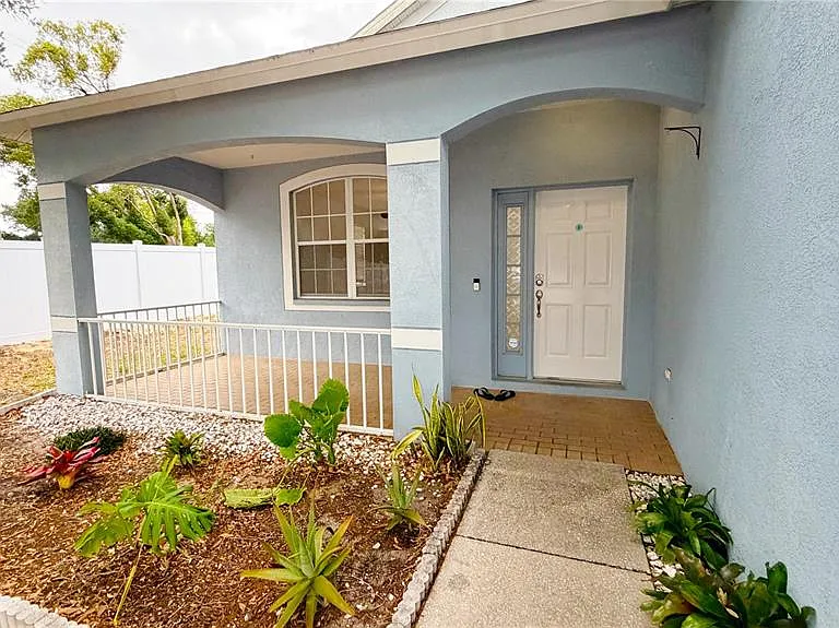 619 Schooner Bay Ct — Photo 3