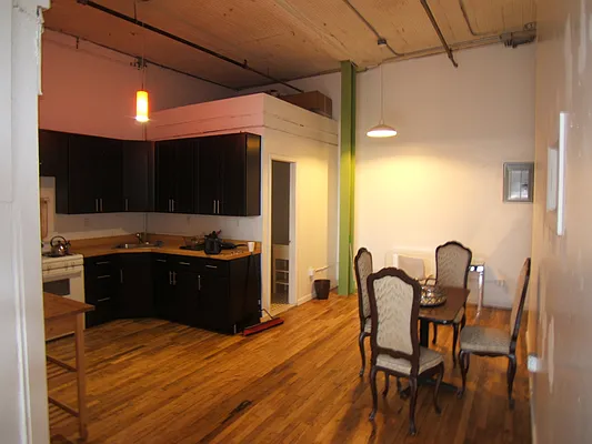 Rented by Joel Weisz, LREB | media 29