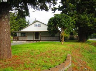 320 25th St, Port Orford, OR 97465