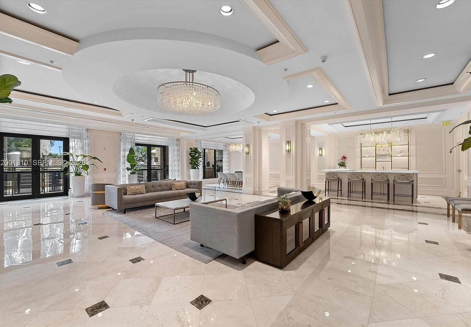 The Tower Residences Cond — Photo 1