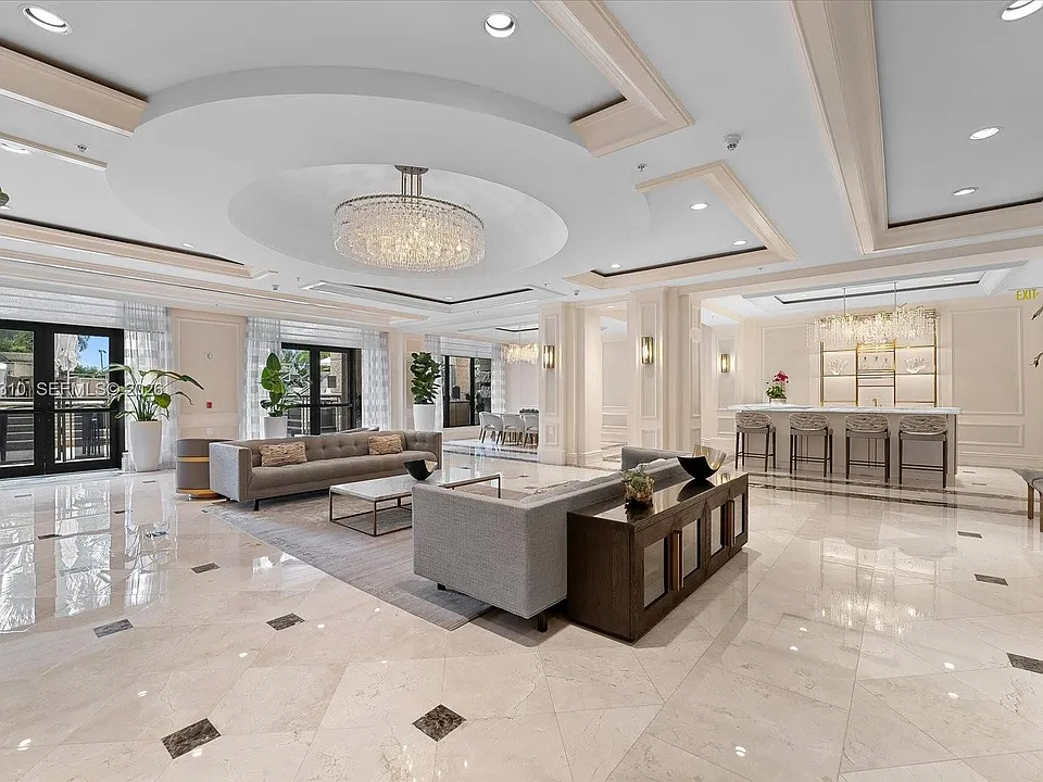 3400 SW 27th Ave #201