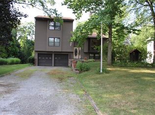 3058 Camberly Dr, Gibsonia, PA 15044