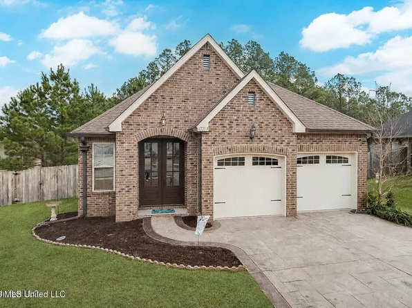 17213 Palm Ridge Dr, Diberville, MS 39540