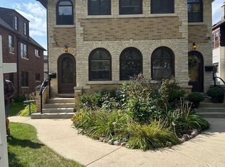 4425 N Cramer St #4425, Milwaukee, WI 53211