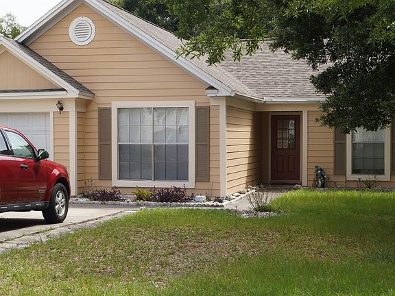 Lots of garden area and parking for 3 cars in driveway