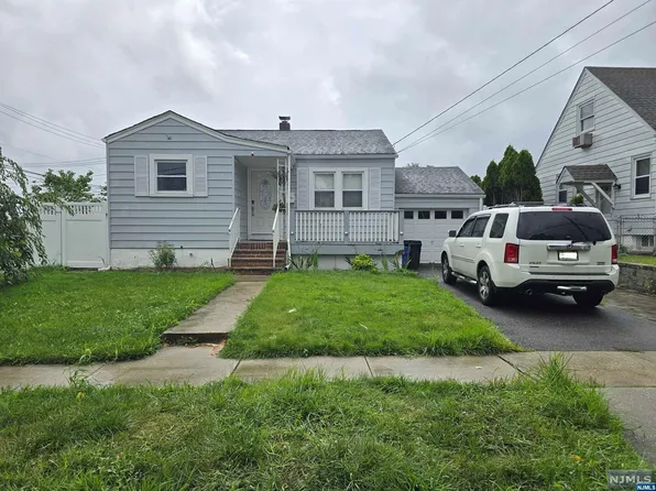 112 Avenue E, Lodi, NJ 07644