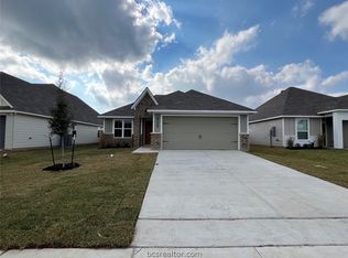 1951 Chief St, Bryan, TX 77807