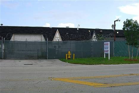 5th image of 8080 NW 33rd St