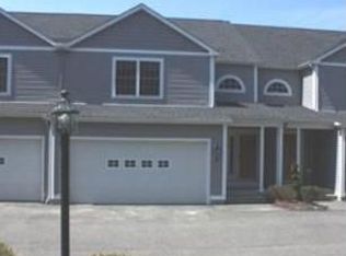 8 Canoe Birch Ct, Berlin, CT 06037