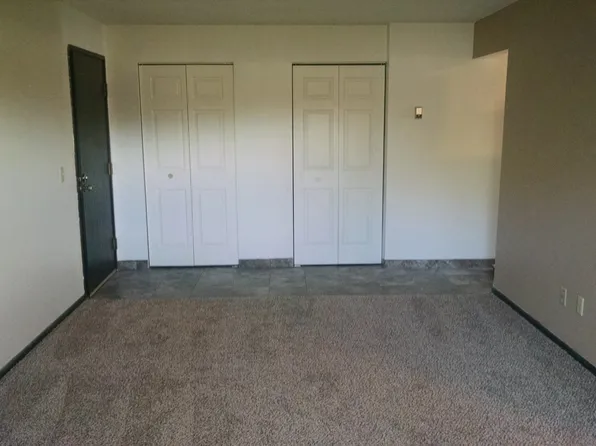 1180 Cannon Valley Pl #34, Northfield, MN 55057