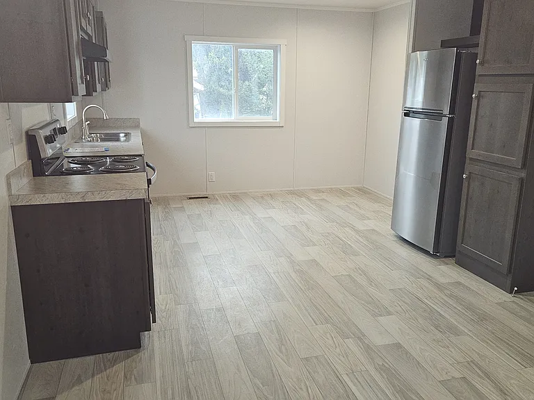2522 Old Highway 99 S #37 — Photo 3