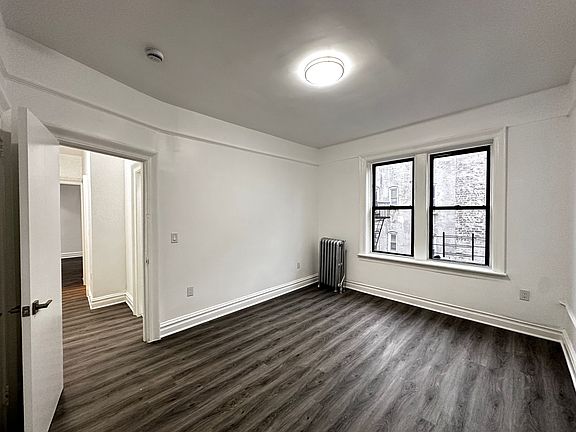 2nd image of 565-67 Bergen Ave #54