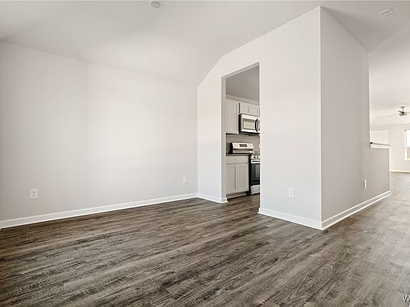 2nd image of 14101 Sir Galahad Dr