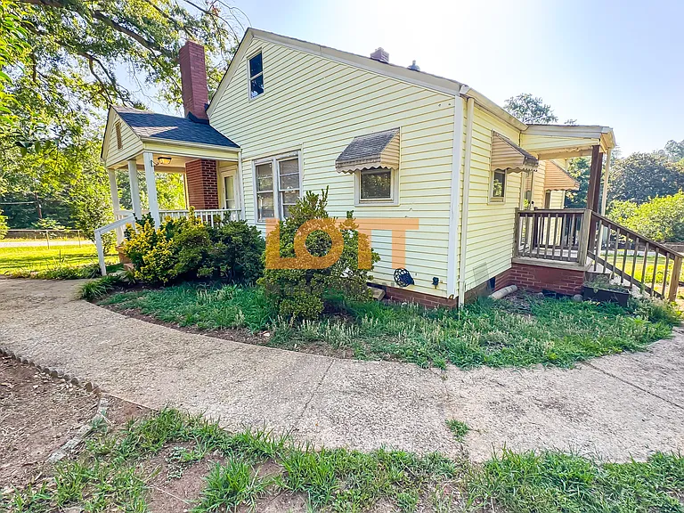 125 Irene Cir — Photo 14