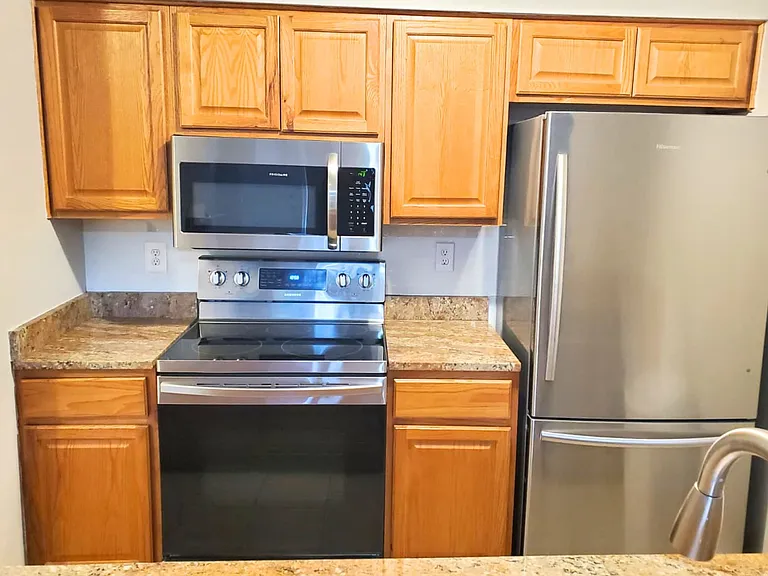 8036 Pantano Pl — Photo 19