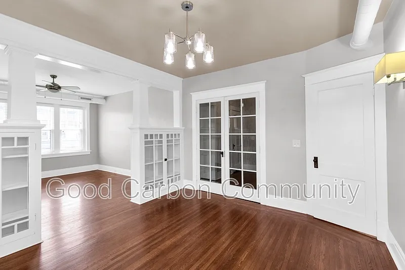 1378 Hertel Right #UPPER RIGHT