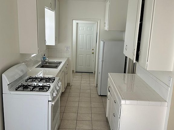 5th image of 1504 S Fremont Ave #C