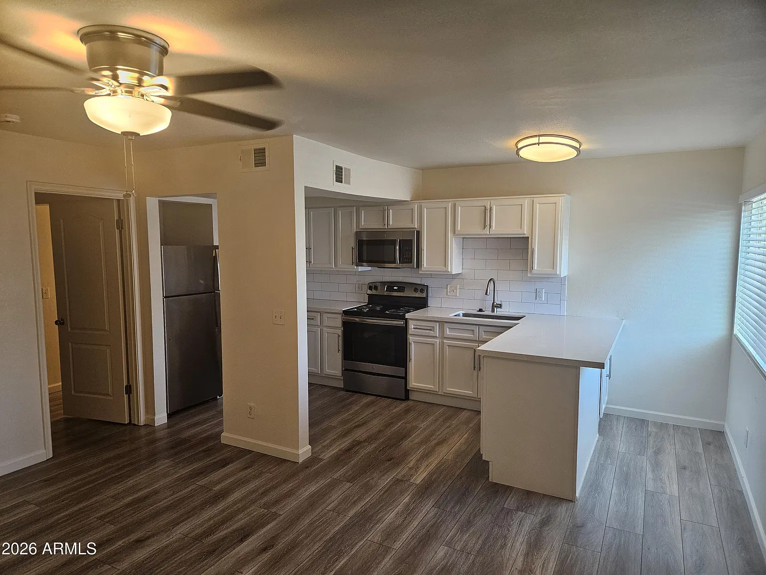1 bed, 1.0 bath, 630 sqft, $1,099 — Photo 2