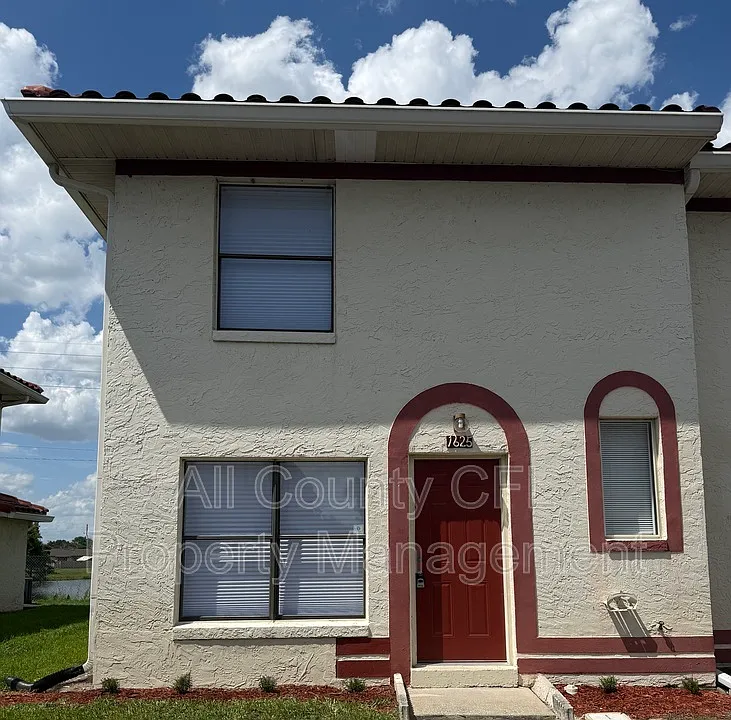 1625 Long Ridge Ct