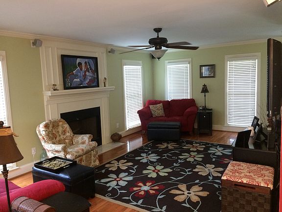 2nd image of 3109 Cleere Ct
