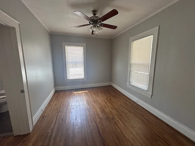 73 Douglas Ave NW — Photo 19