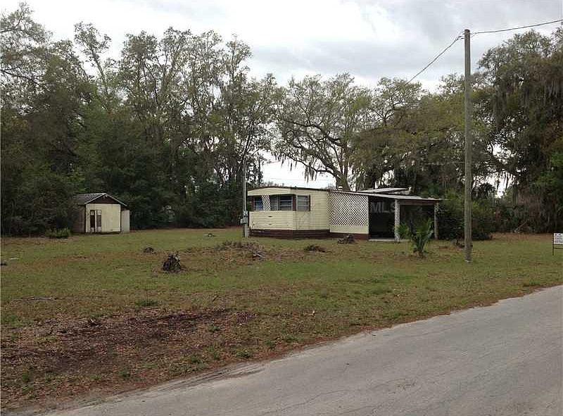 1st image of 815 Parks St