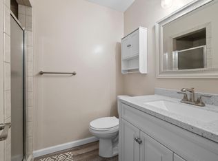 1300 Woodlawn Blvd APT 100, Austin, TX 78703