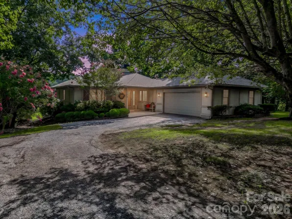 234 Club Rd, Tryon, NC 28782