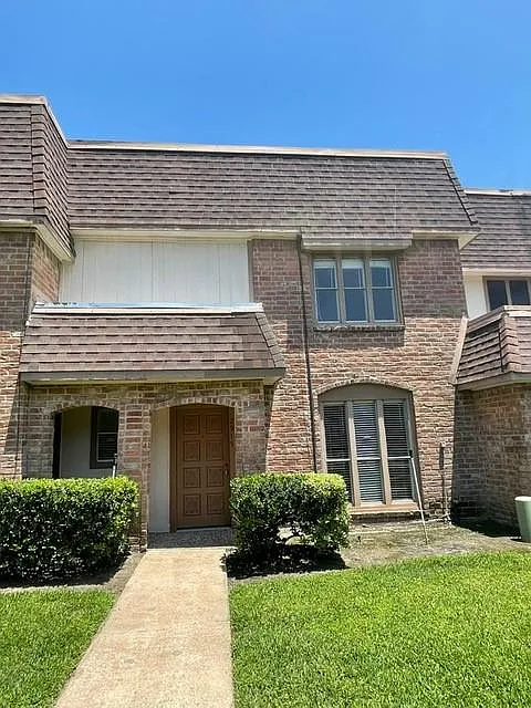 3 bed, 2.5 bath, 1850 sqft, $1,900 — Photo 1