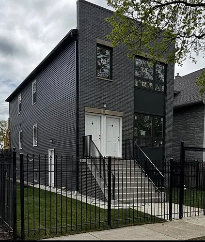 4258 W Augusta Blvd #2 Photo 1