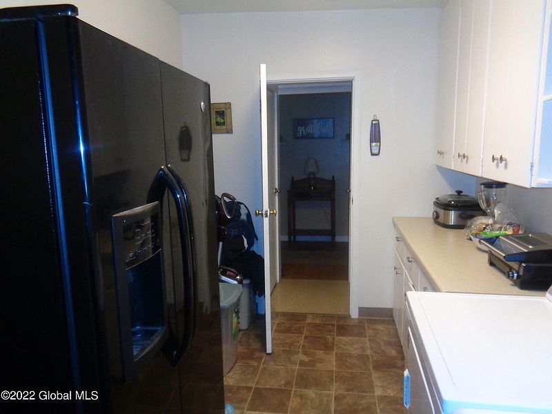 5th image of 387 Lakehill Road