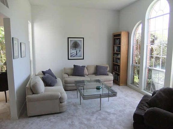 3rd image of 2618 Jacques Ln