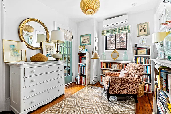 Sold by Compass | media 16