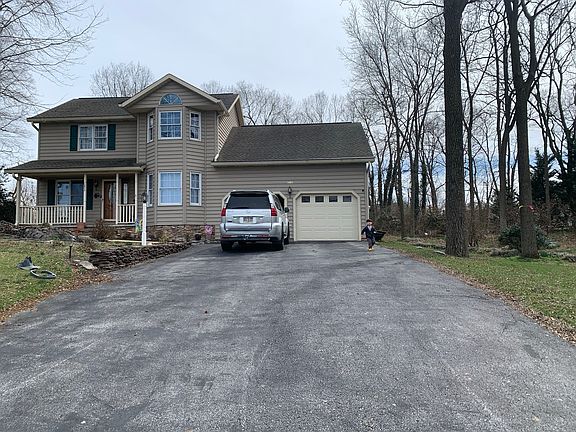 3rd image of 10816 Washington Ct