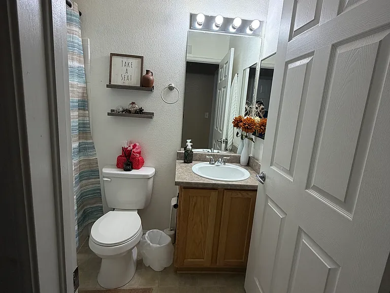 494 Black Feather Loop #104 — Photo 17