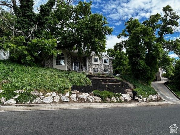 5772 Oakwood Dr, Ogden, UT 84405