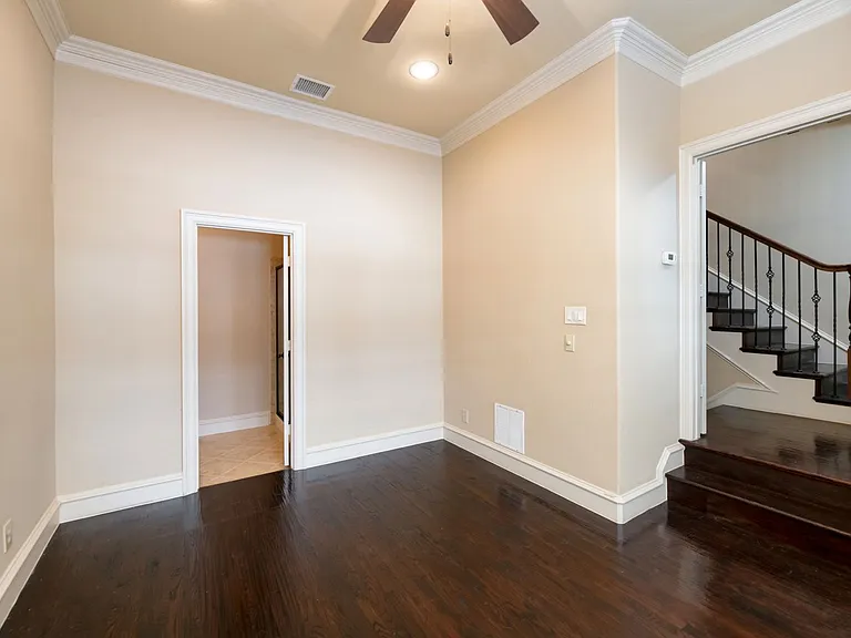 7914 Bishop Rd — Photo 5