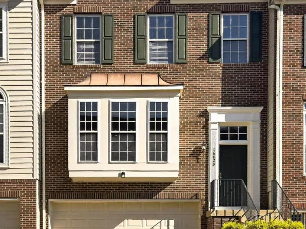 16029 Barn Swallow Pl, Woodbridge, VA 22191