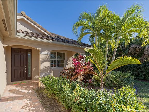 2nd image of 7685 Fieldstone Ranch Sq