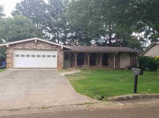 3656 Wilcox Dr, Pearl, MS 39208