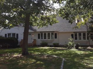 22 Meadowmere Ave, Mastic, NY 11950