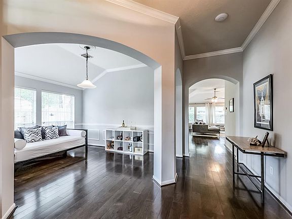 5th image of 14422 Sandalin Dr