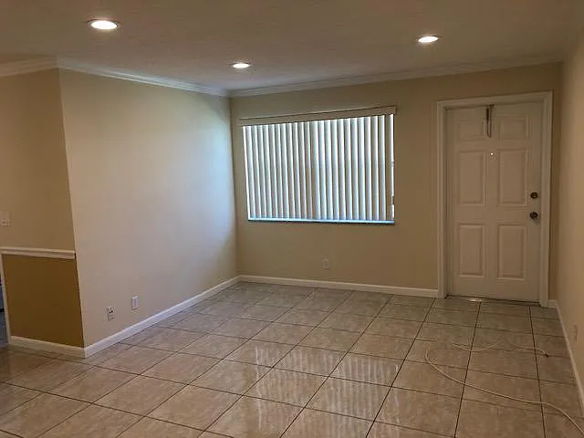 1650 Van Buren Street — Photo 4