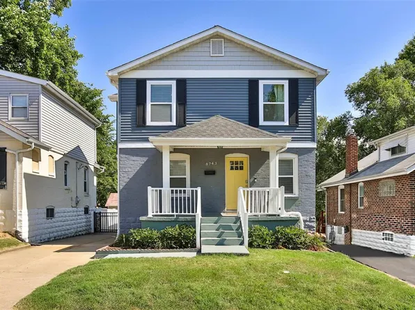 8743 Brentwood Pl, Saint Louis, MO 63144