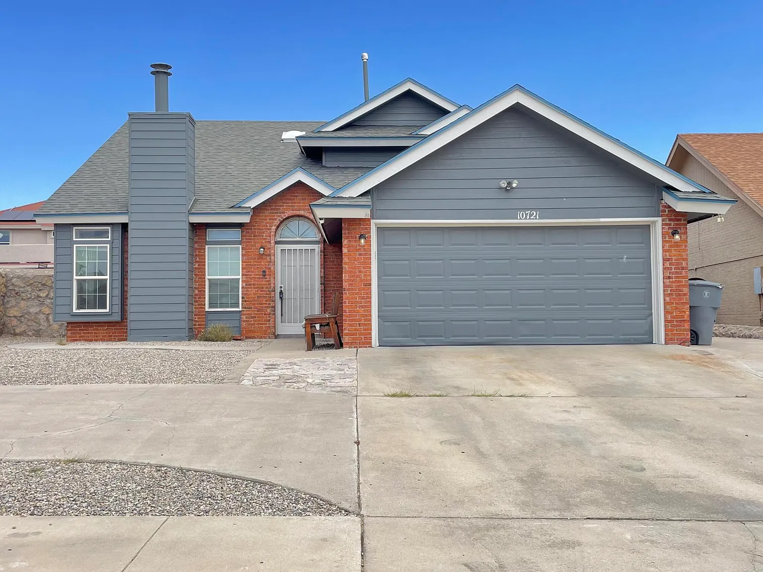3 bed, 2.0 bath, 1699 sqft, $1,800 — Photo 2