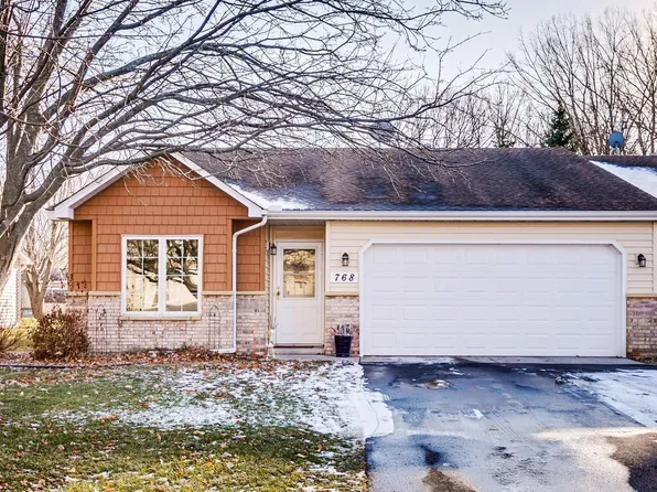 768 Garceau Ln, Vadnais Heights, MN 55127